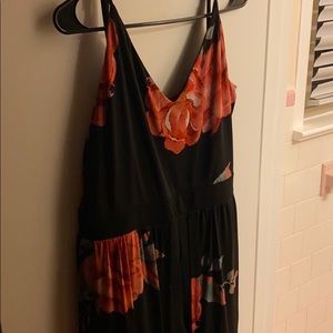 Maxi dress with shorts